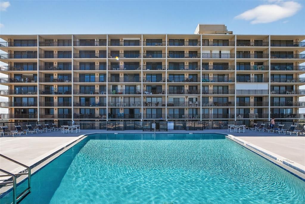 En Venta: $687,000 (2 camas, 2 baños, 1265 Pies cuadrados)