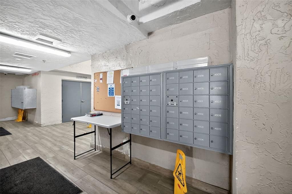 En Venta: $687,000 (2 camas, 2 baños, 1265 Pies cuadrados)