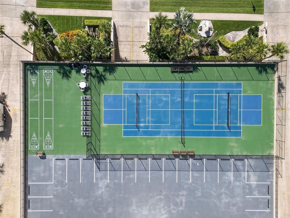 En Venta: $687,000 (2 camas, 2 baños, 1265 Pies cuadrados)