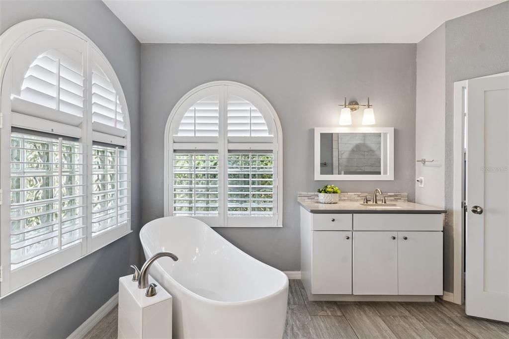 For Sale: $1,075,000 (4 beds, 3 baths, 2743 Square Feet)