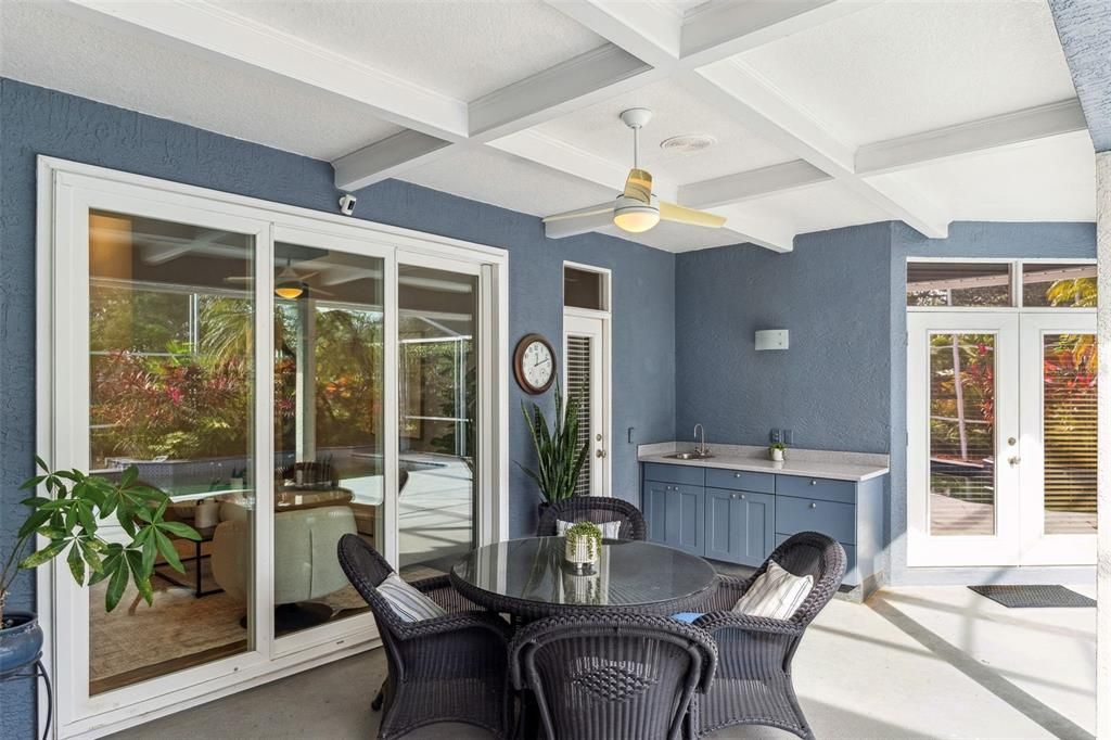 For Sale: $1,075,000 (4 beds, 3 baths, 2743 Square Feet)