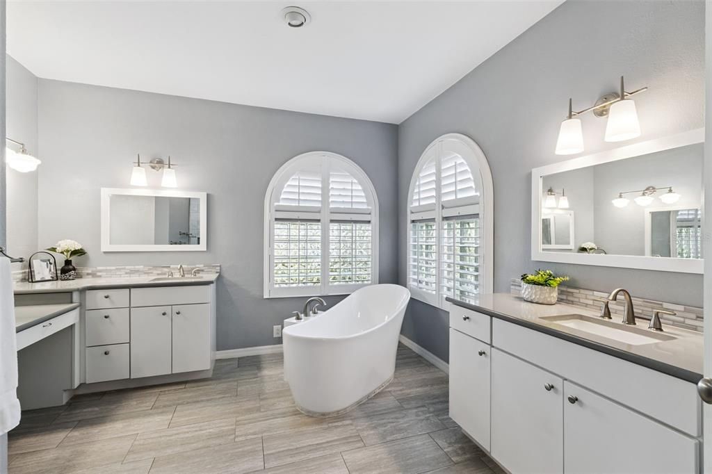 For Sale: $1,075,000 (4 beds, 3 baths, 2743 Square Feet)