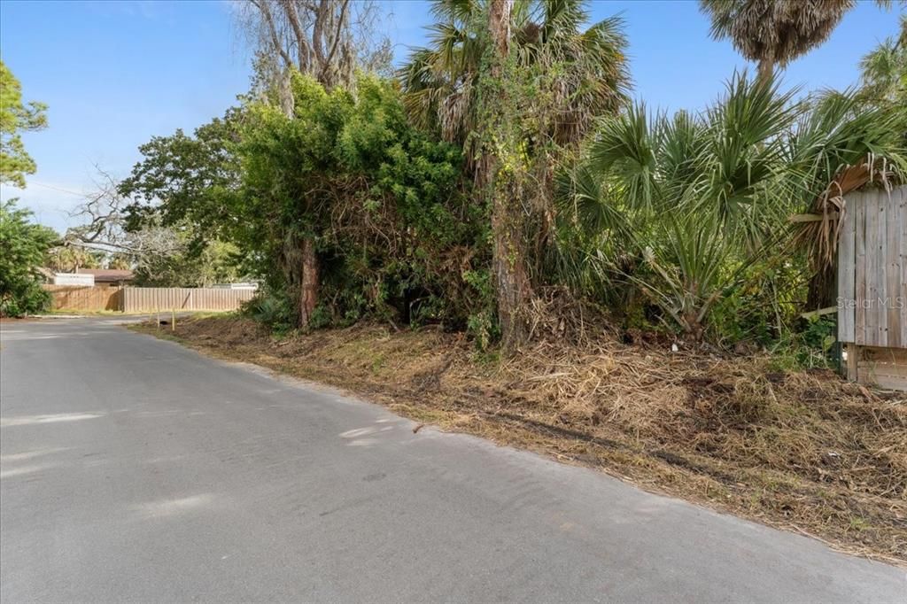 待售: $167,500 (0.31 acres)