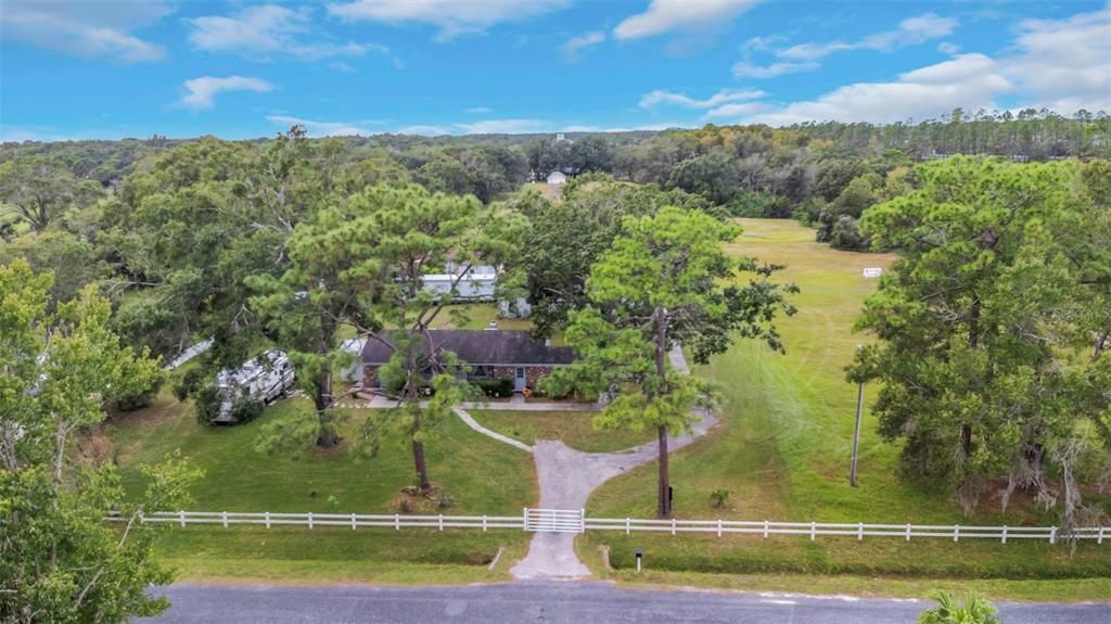 For Sale: $1,500,000 (3 beds, 3 baths, 6088 Square Feet)