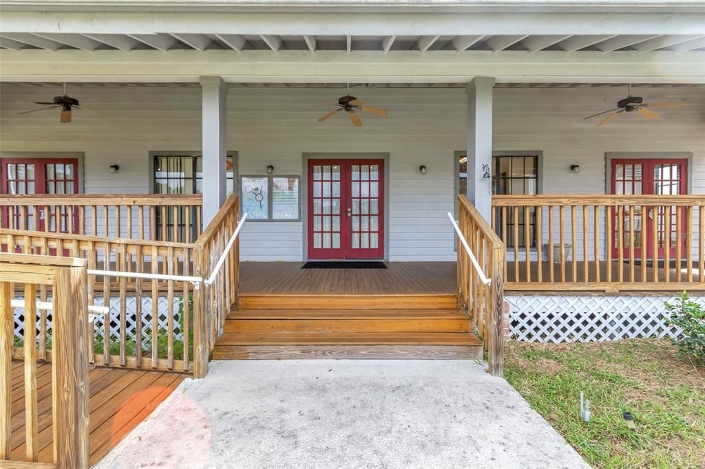 For Sale: $1,500,000 (3 beds, 3 baths, 6088 Square Feet)