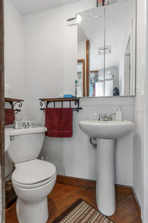 For Sale: $1,500,000 (3 beds, 3 baths, 6088 Square Feet)