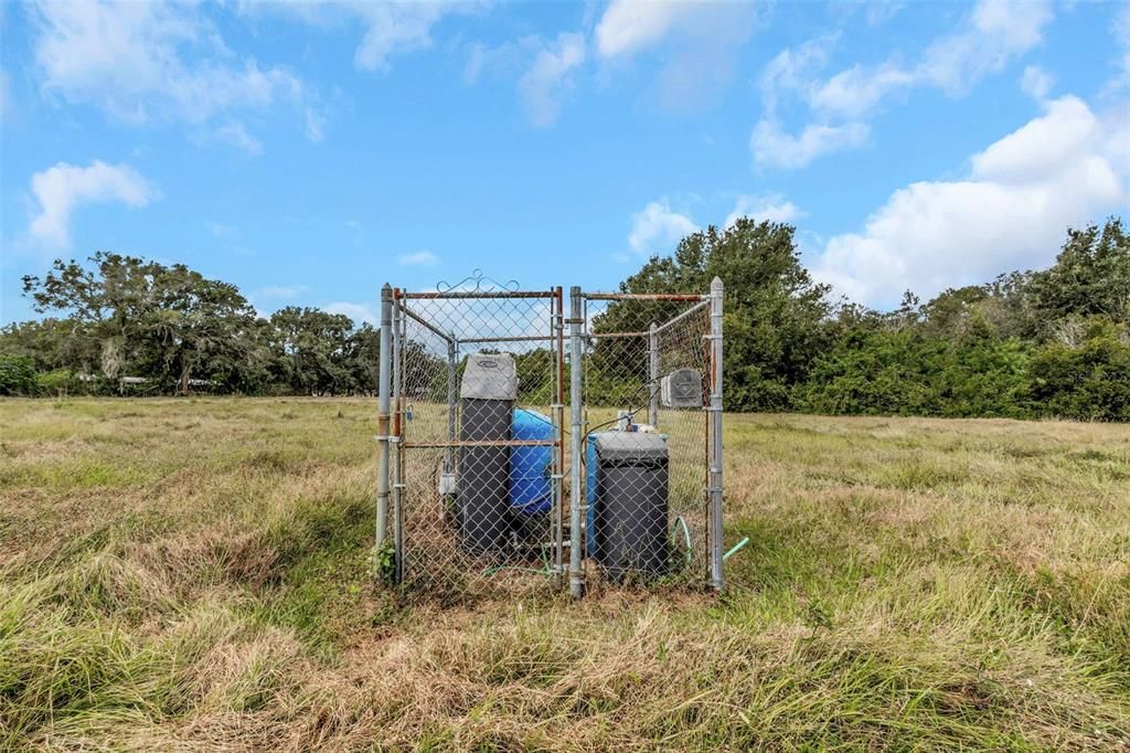 For Sale: $1,500,000 (3 beds, 3 baths, 6088 Square Feet)