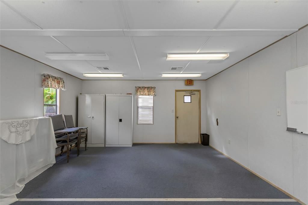 For Sale: $1,500,000 (3 beds, 3 baths, 6088 Square Feet)