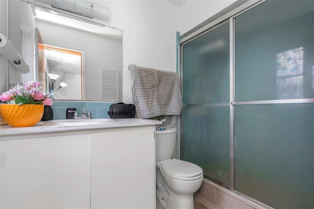 For Sale: $1,500,000 (3 beds, 3 baths, 6088 Square Feet)