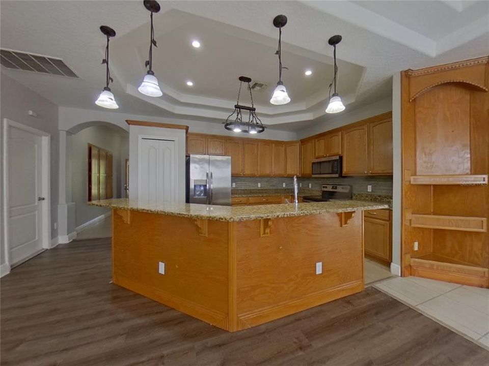 For Rent: $2,939 (6 beds, 4 baths, 3451 Square Feet)