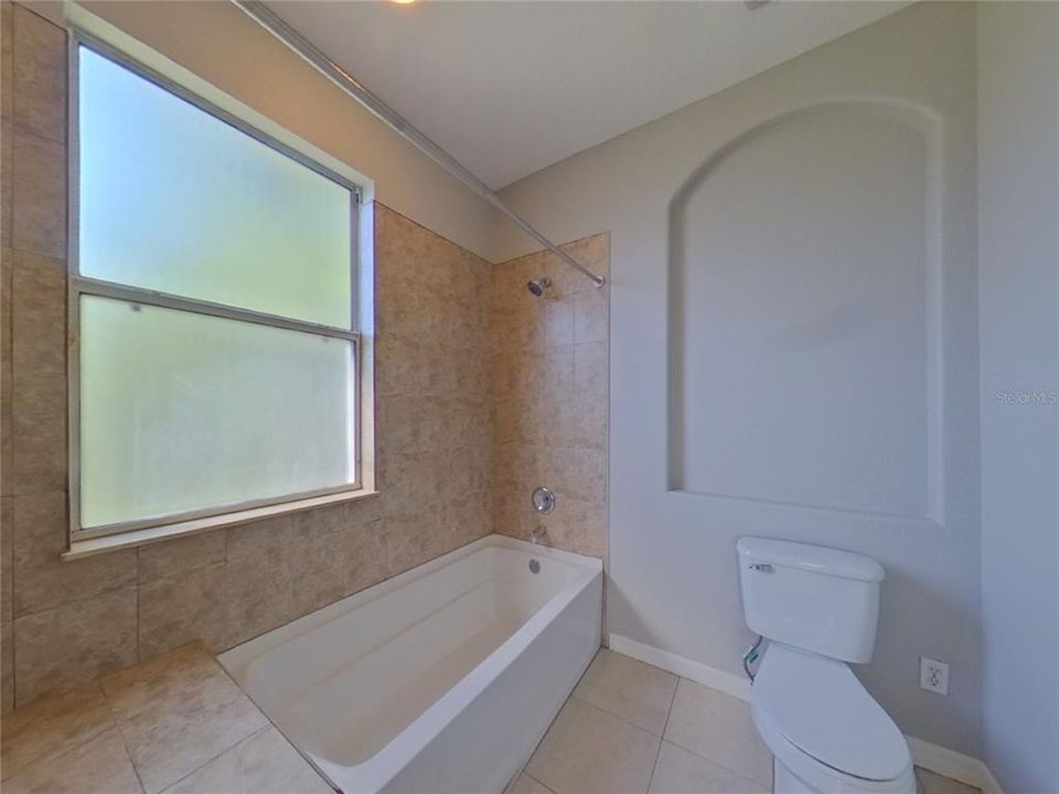 For Rent: $2,939 (6 beds, 4 baths, 3451 Square Feet)