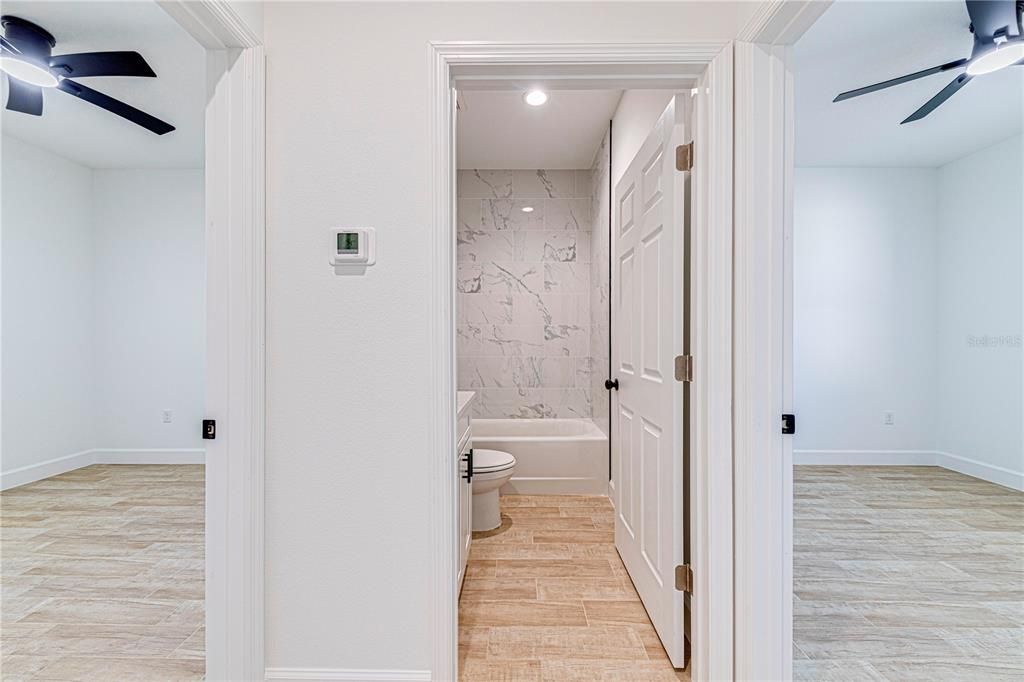 На продажу: $247,000 (3 спален, 2 ванн, 1292 Квадратных фут)