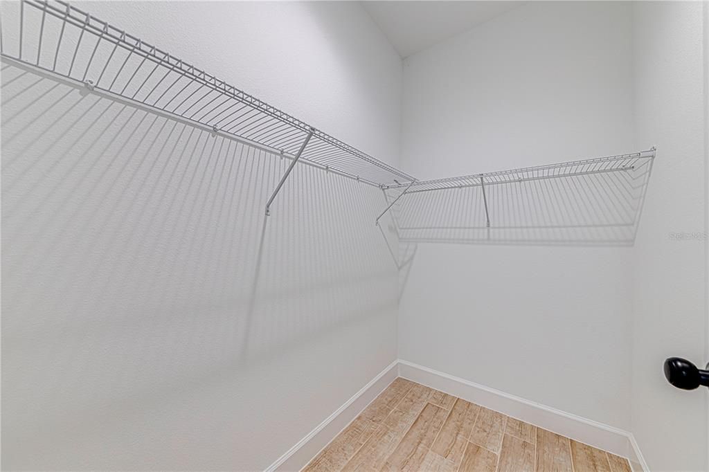 На продажу: $247,000 (3 спален, 2 ванн, 1292 Квадратных фут)