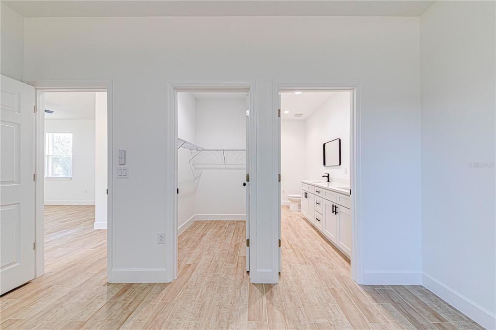 На продажу: $247,000 (3 спален, 2 ванн, 1292 Квадратных фут)