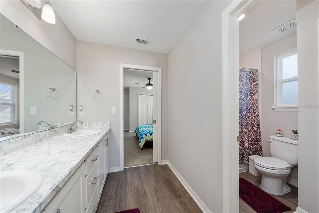 На продажу: $442,000 (5 спален, 3 ванн, 2975 Квадратных фут)