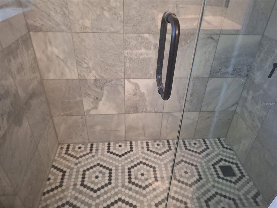 For Sale: $249,900 (4 beds, 1 baths, 1628 Square Feet)