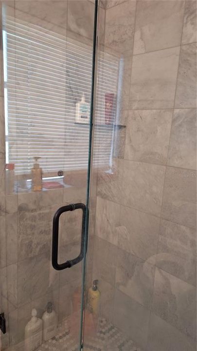 For Sale: $249,900 (4 beds, 1 baths, 1628 Square Feet)