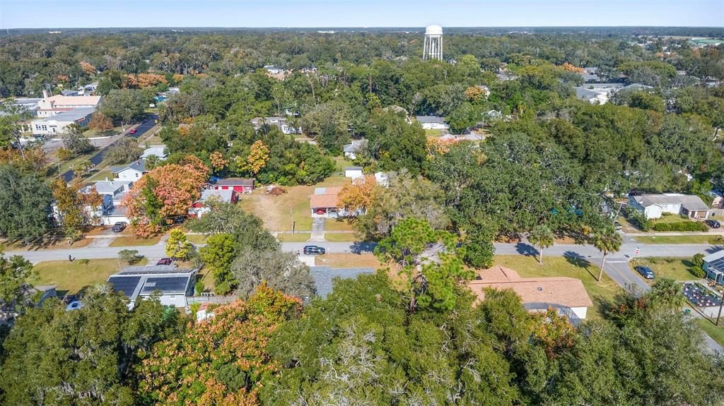 For Sale: $279,900 (3 beds, 2 baths, 1216 Square Feet)