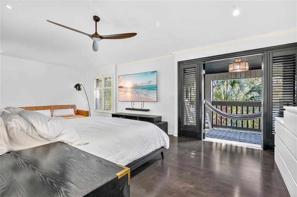 Active With Contract: $685,000 (2 beds, 3 baths, 2237 Square Feet)