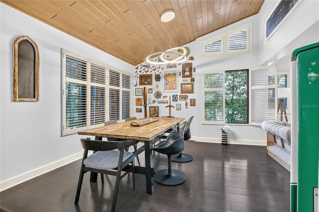 Active With Contract: $685,000 (2 beds, 3 baths, 2237 Square Feet)