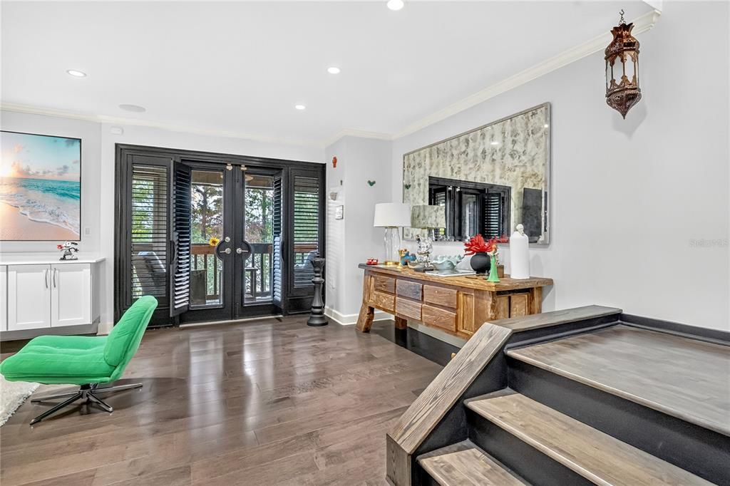 Active With Contract: $685,000 (2 beds, 3 baths, 2237 Square Feet)