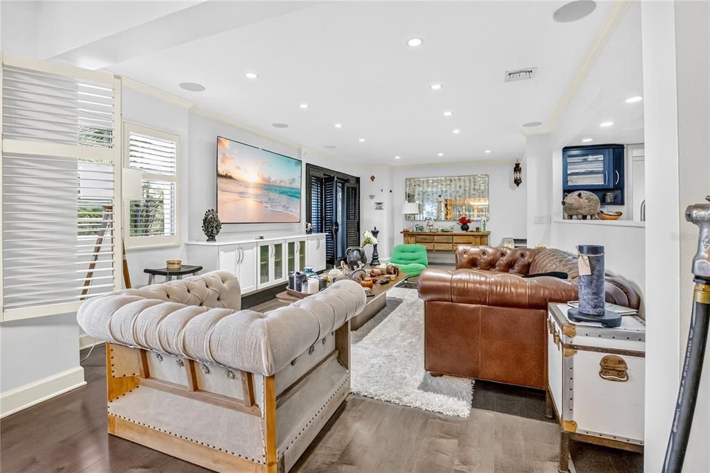 Active With Contract: $685,000 (2 beds, 3 baths, 2237 Square Feet)