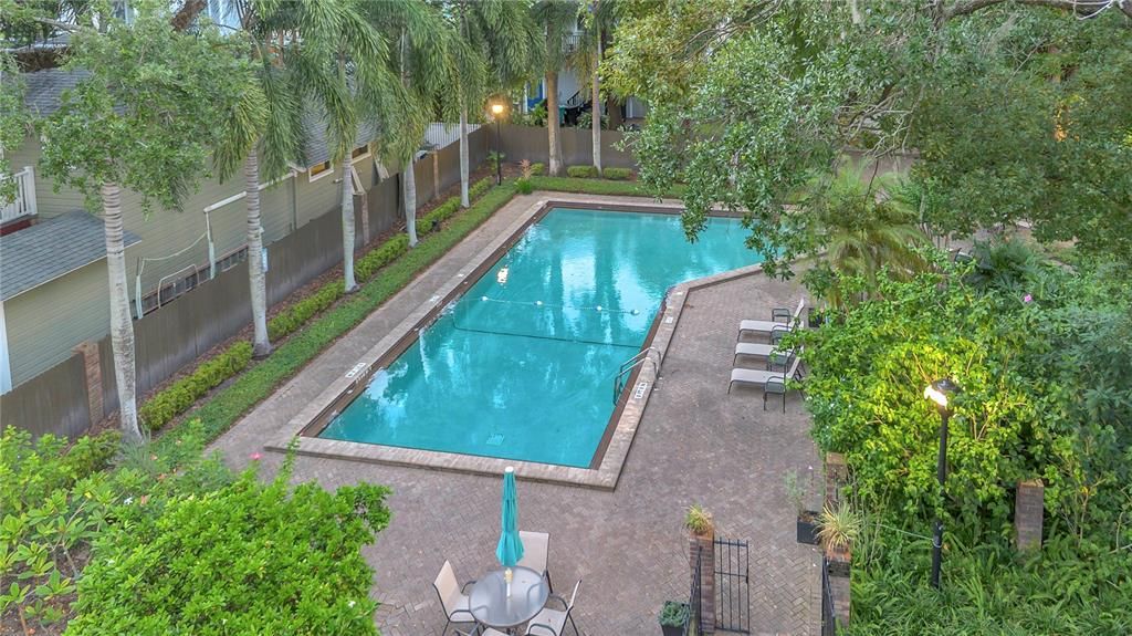 Active With Contract: $685,000 (2 beds, 3 baths, 2237 Square Feet)