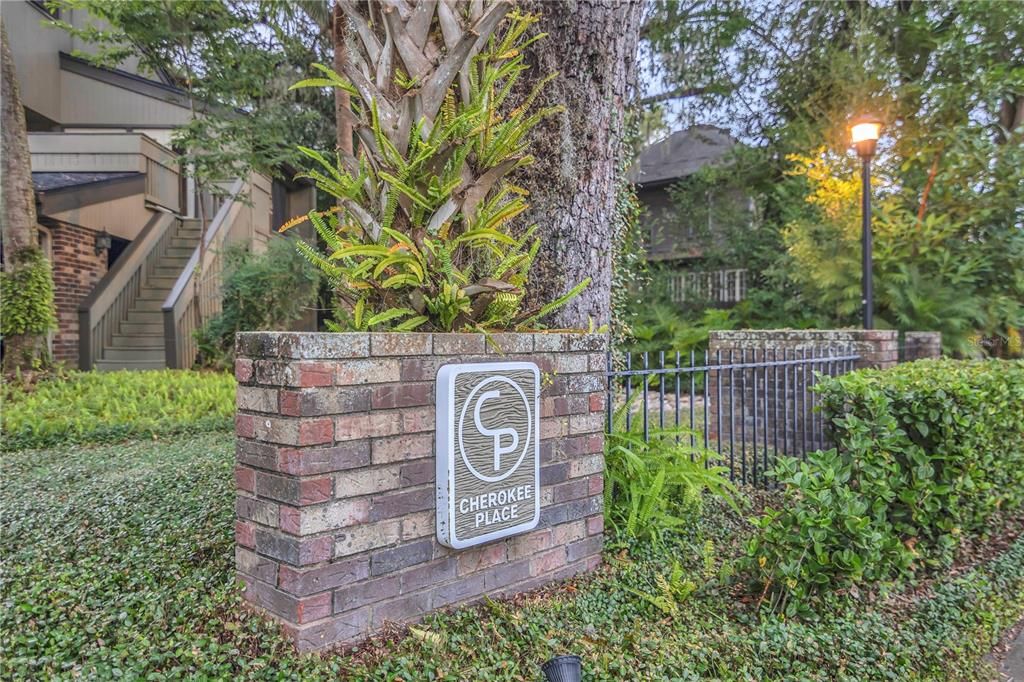 Active With Contract: $685,000 (2 beds, 3 baths, 2237 Square Feet)