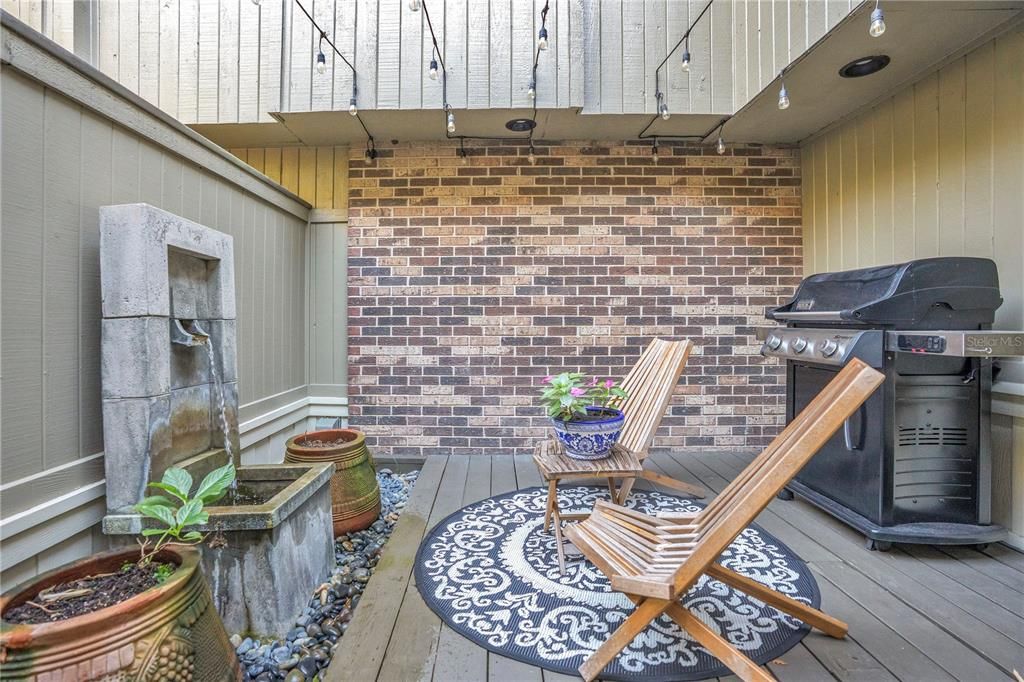 Active With Contract: $685,000 (2 beds, 3 baths, 2237 Square Feet)