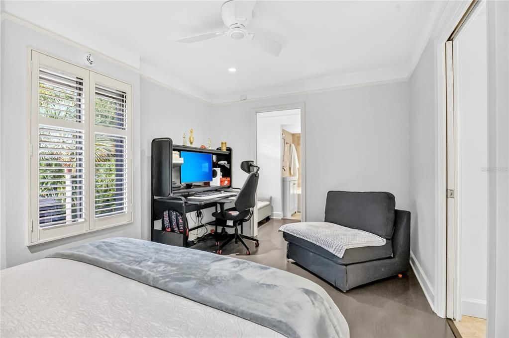 Active With Contract: $685,000 (2 beds, 3 baths, 2237 Square Feet)