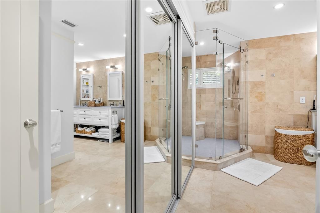 Active With Contract: $685,000 (2 beds, 3 baths, 2237 Square Feet)