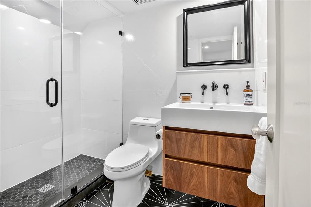 Active With Contract: $685,000 (2 beds, 3 baths, 2237 Square Feet)