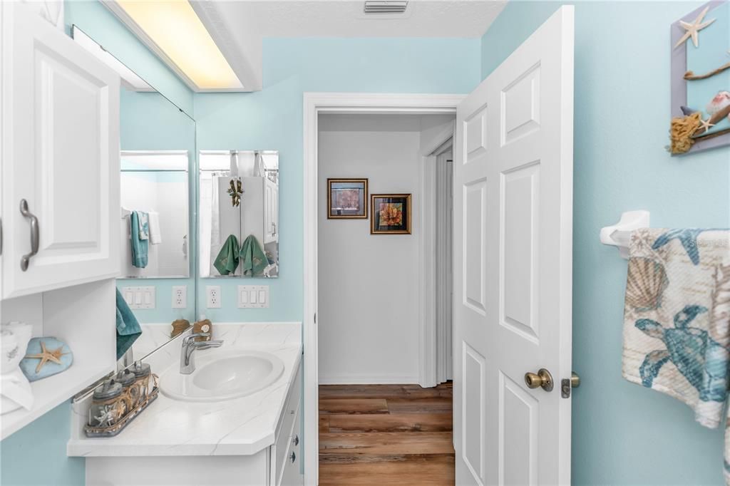 待售: $315,000 (3 贝兹, 2 浴室, 1995 平方英尺)