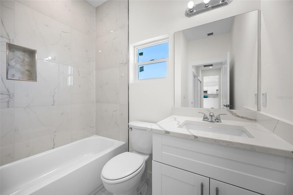 For Rent: $1,800 (3 beds, 2 baths, 1617 Square Feet)