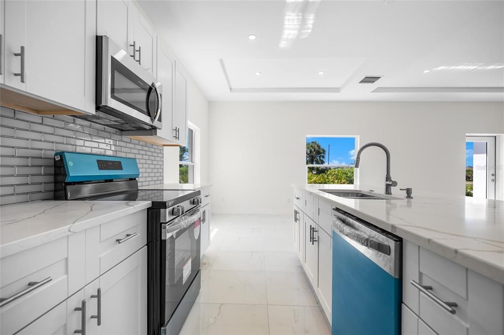 For Rent: $1,800 (3 beds, 2 baths, 1617 Square Feet)