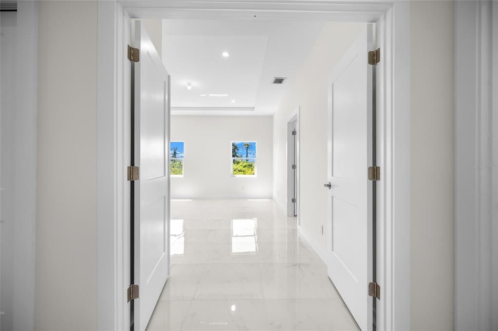 For Rent: $1,800 (3 beds, 2 baths, 1617 Square Feet)