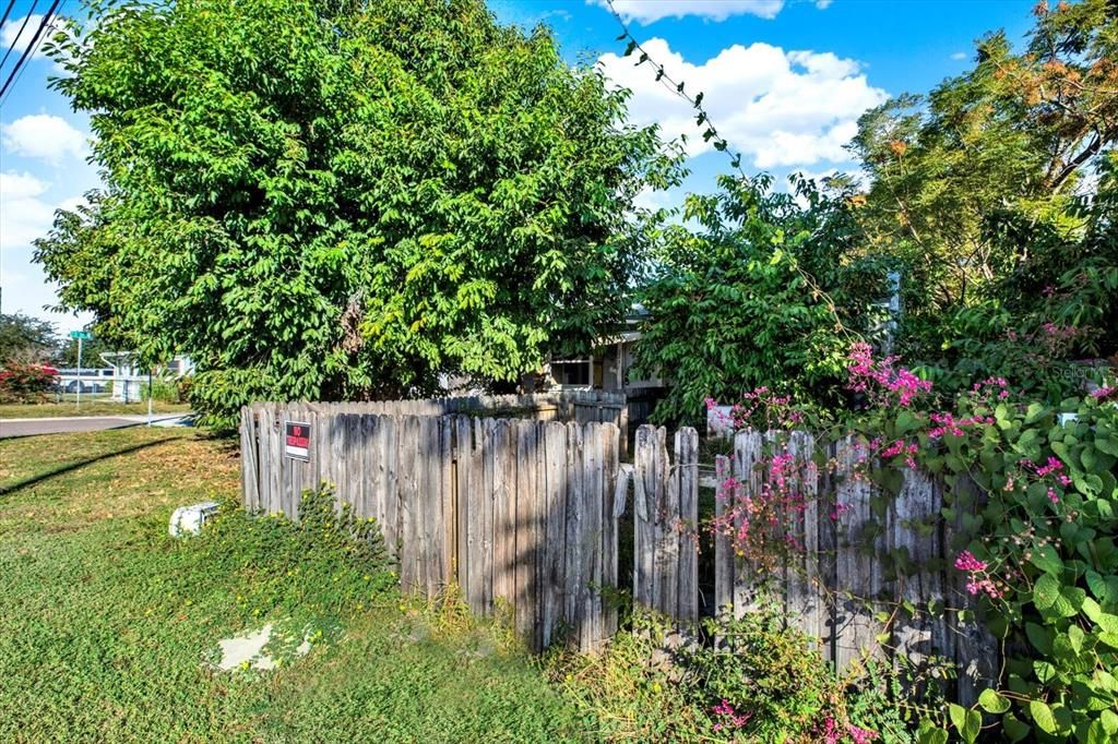 En Venta: $175,000 (2 camas, 1 baños, 848 Pies cuadrados)