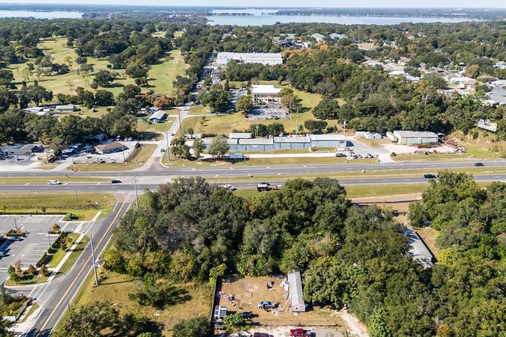 На продажу: $700,000 (0.93 acres)