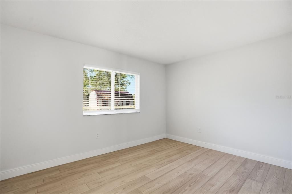 Под контрактом: $675,000 (3 спален, 2 ванн, 1889 Квадратных фут)