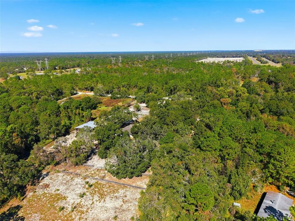 Под контрактом: $675,000 (3 спален, 2 ванн, 1889 Квадратных фут)