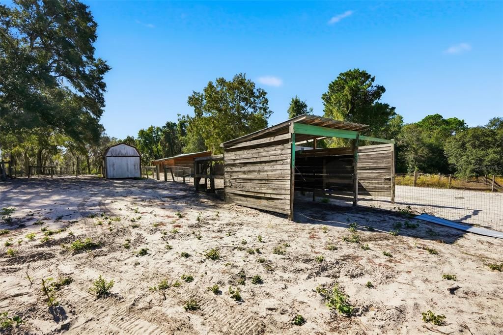 Под контрактом: $675,000 (3 спален, 2 ванн, 1889 Квадратных фут)