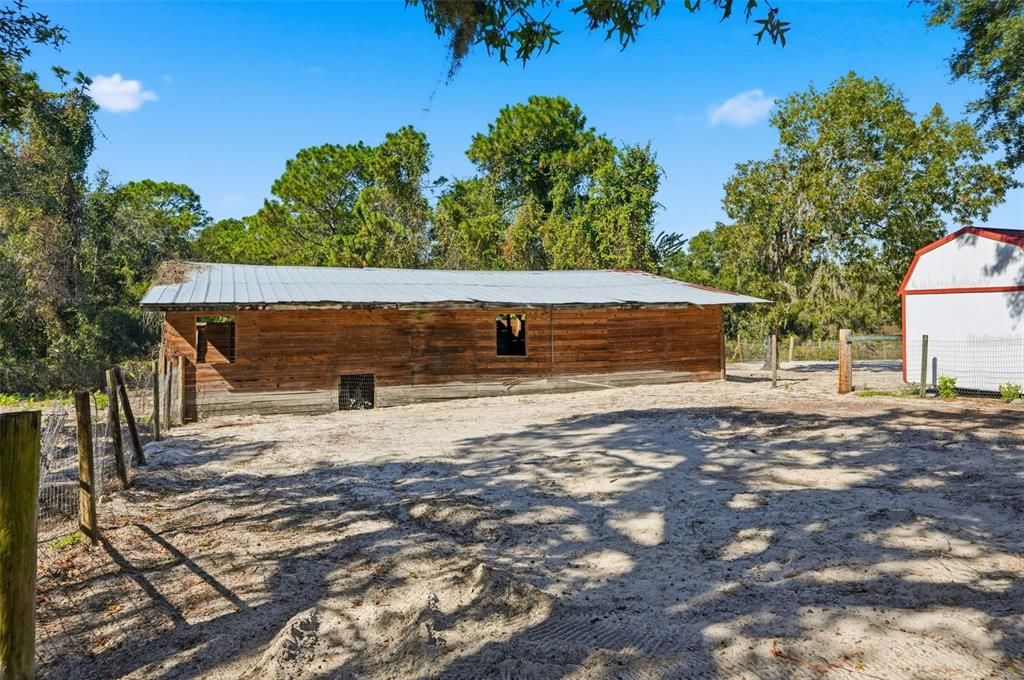 Под контрактом: $675,000 (3 спален, 2 ванн, 1889 Квадратных фут)