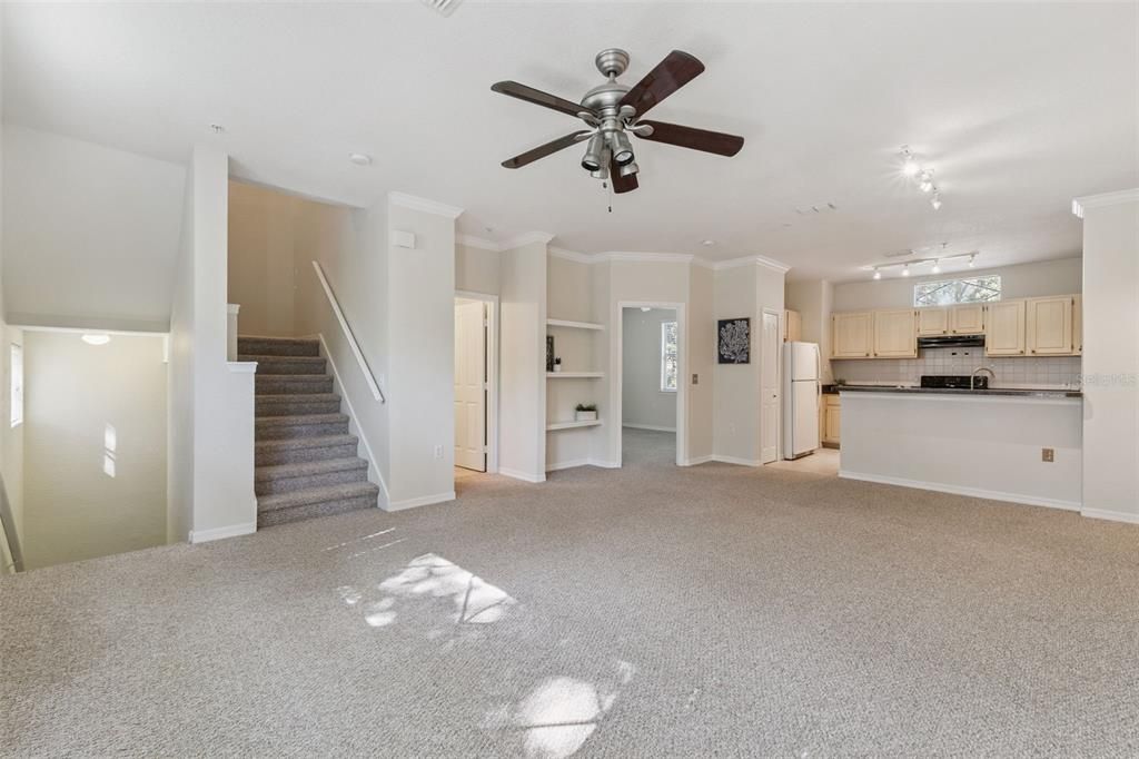 For Sale: $245,000 (3 beds, 2 baths, 1583 Square Feet)