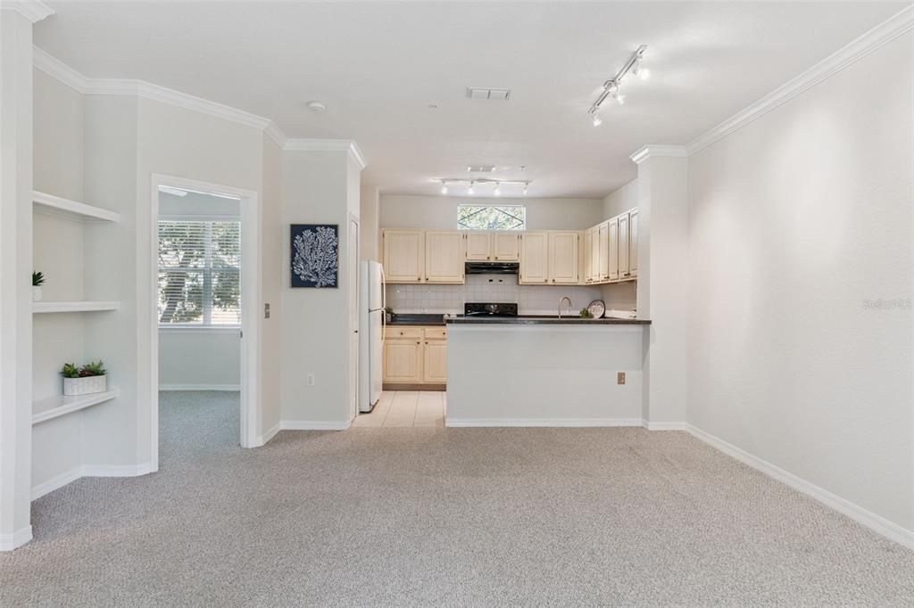 For Sale: $245,000 (3 beds, 2 baths, 1583 Square Feet)