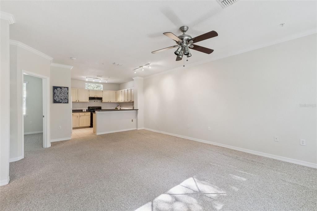 For Sale: $245,000 (3 beds, 2 baths, 1583 Square Feet)