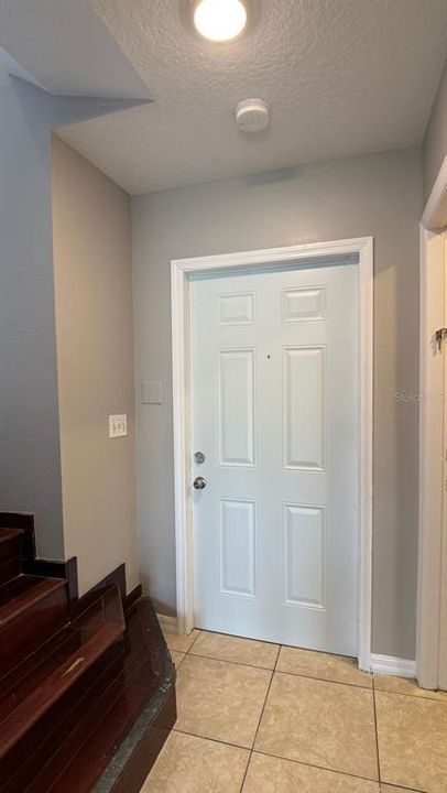 出租: $1,425 (3 贝兹, 2 浴室, 1400 平方英尺)