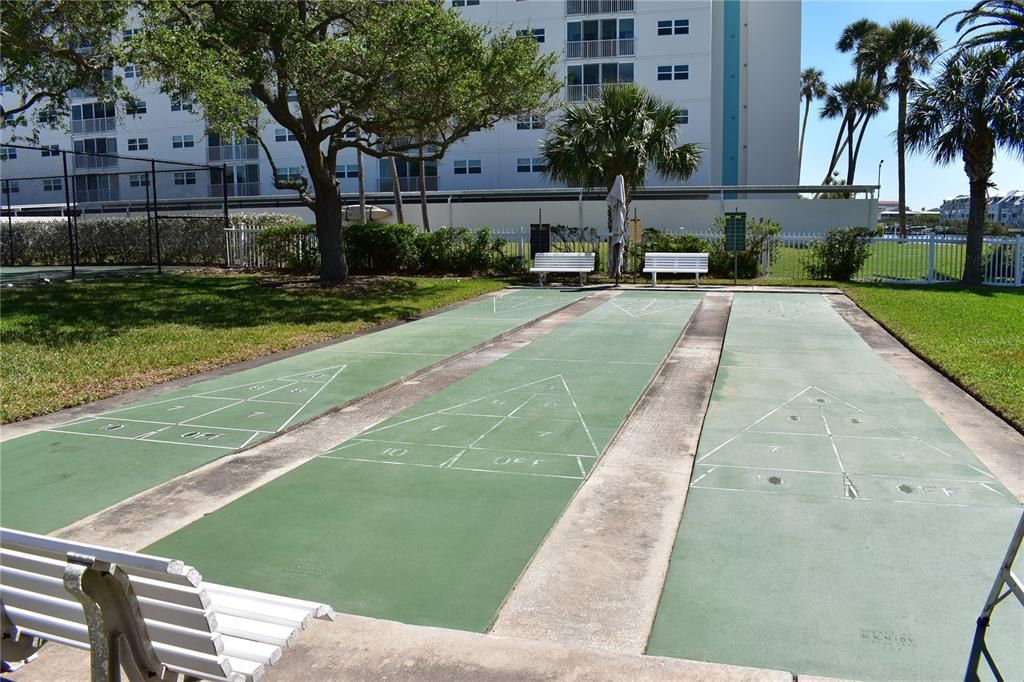 For Rent: $1,450 (1 beds, 1 baths, 815 Square Feet)