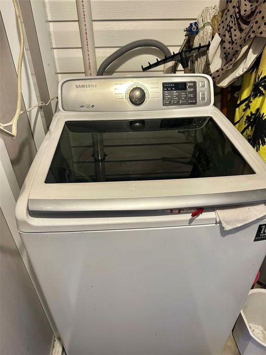 На продажу: $109,900 (2 спален, 1 ванн, 776 Квадратных фут)