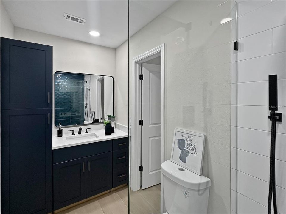 待售: $759,000 (5 贝兹, 3 浴室, 2400 平方英尺)