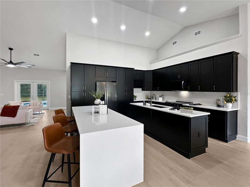 待售: $759,000 (5 贝兹, 3 浴室, 2400 平方英尺)